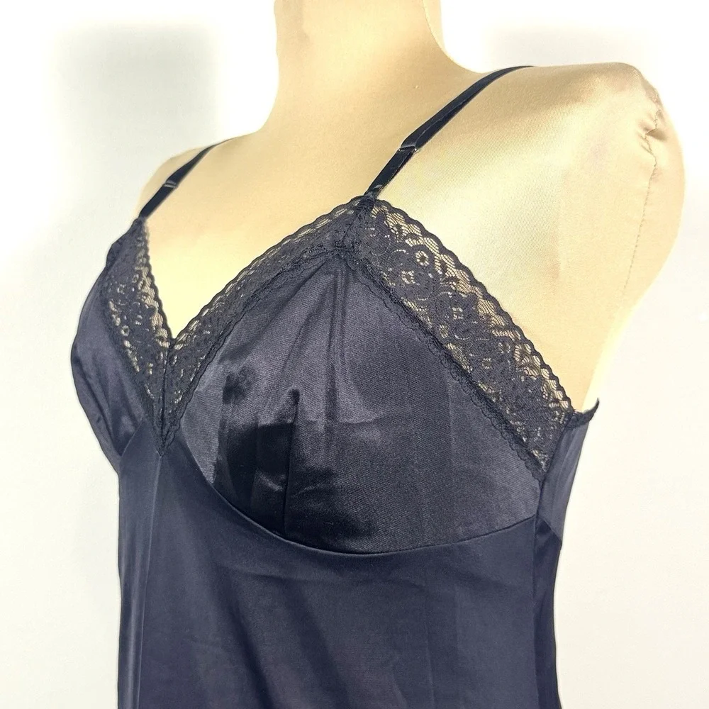 Vtg Vanity Fair Black Full Slip‎ Size S/M Dark Romance Nylon Lace Empire Waist